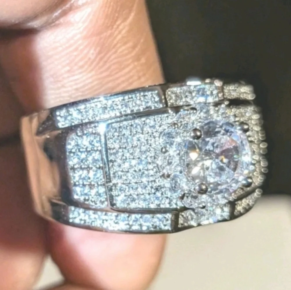 Elegant Mens 4 Ct Lab Created diamond Blinged out 925 Silver Wedding Band